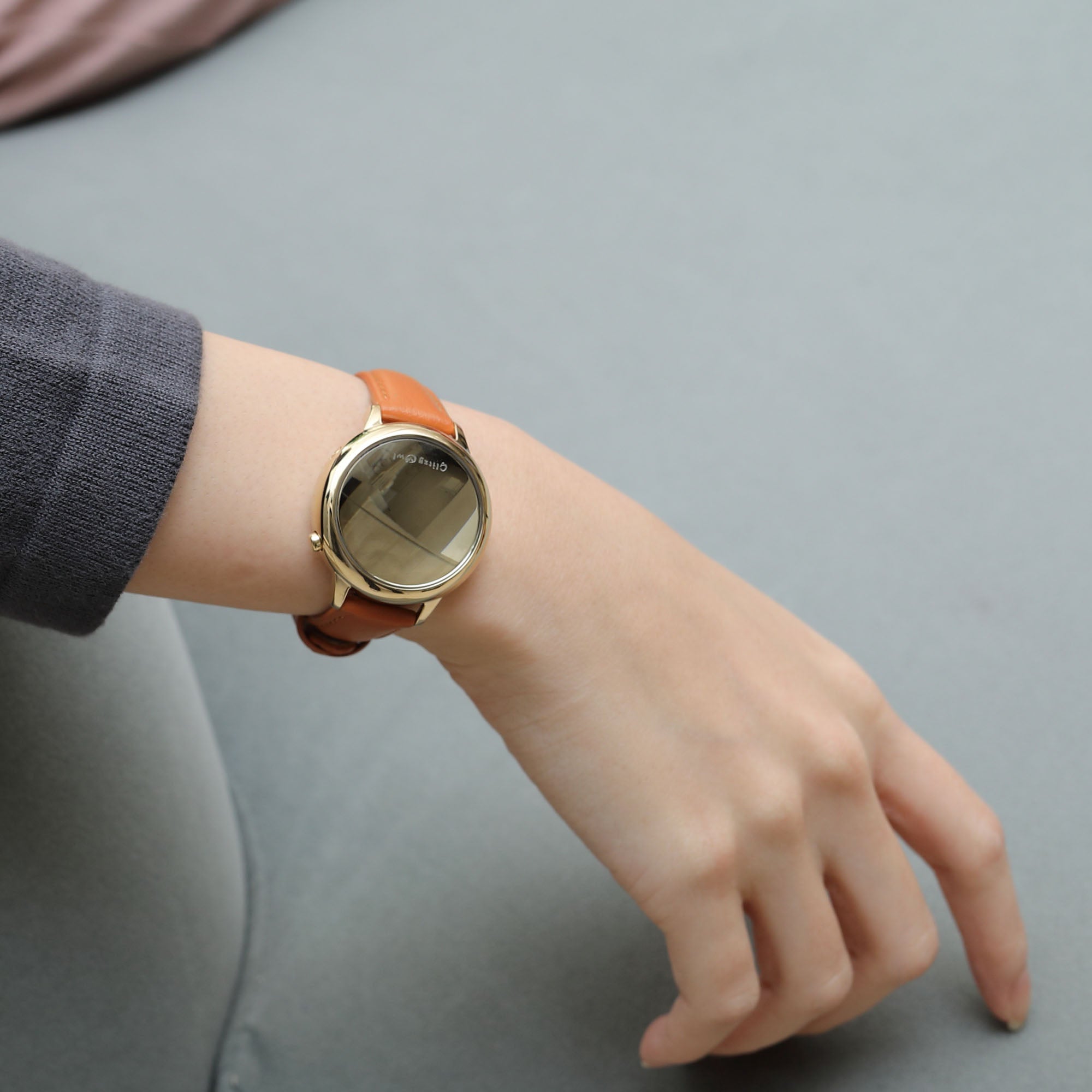 THE BUBBLE系列 - LED金色不鏽鋼配棕褐色真皮帶手錶