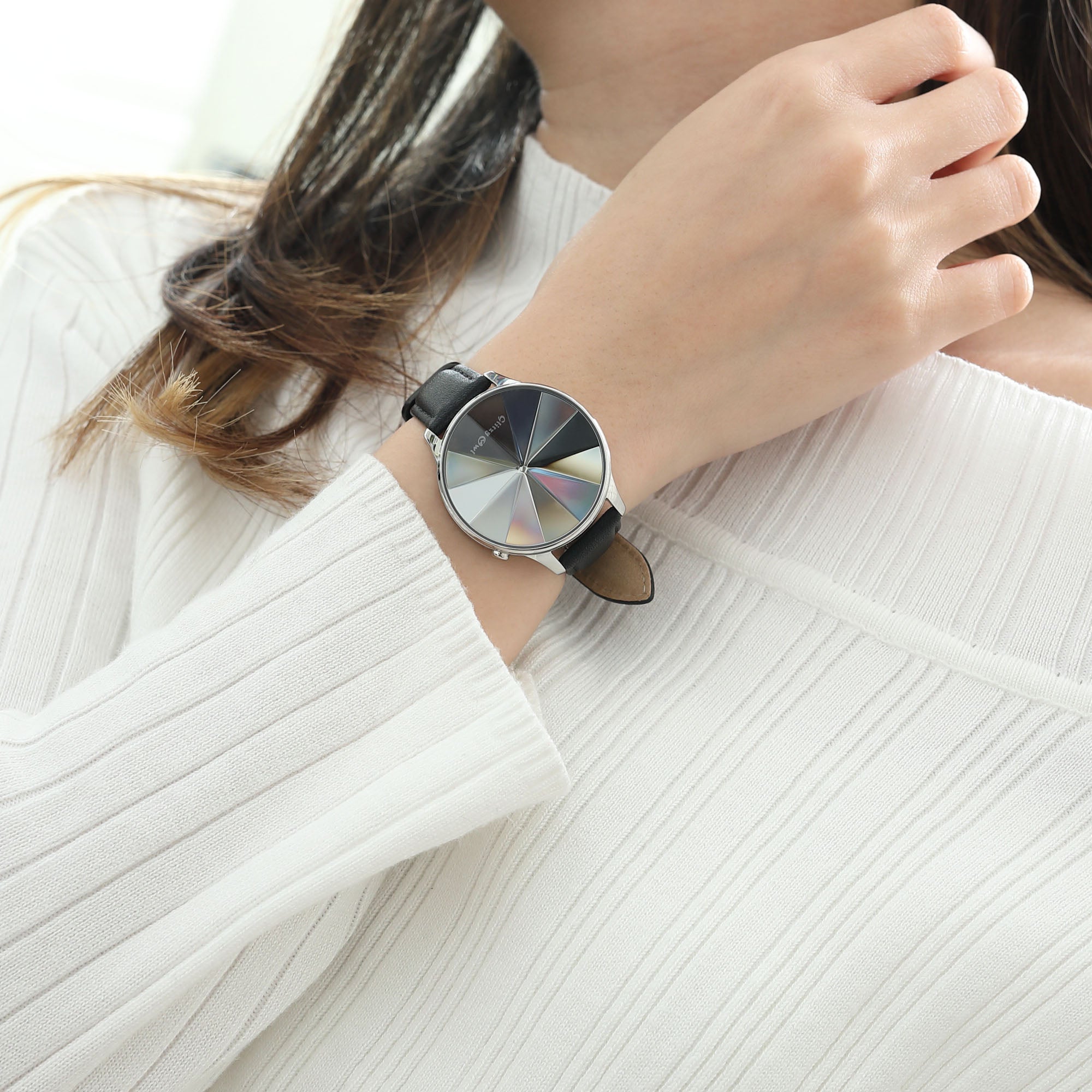 THE DIAMOND系列 - LED鋼色不鏽鋼配黑色真皮帶手錶